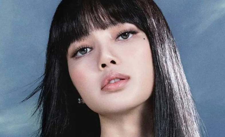 BLACKPINKリサ愛用香水まとめ